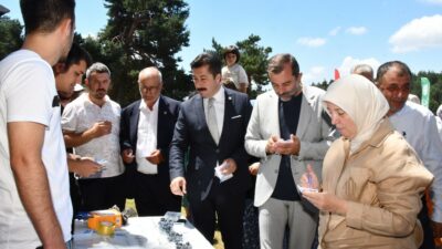 İZNİK BELEDİYESİ’NİN EV SAHİPLİĞİNDE 4. KEZ DÜZENLENEN MAVİYEMİŞ FESTİVALİ’NE BU