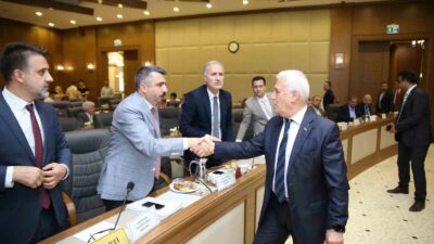 BAŞKAN BOZBEY, “KENTİN GELECEĞİNE BİRLİKTE İMZA ATALIM”