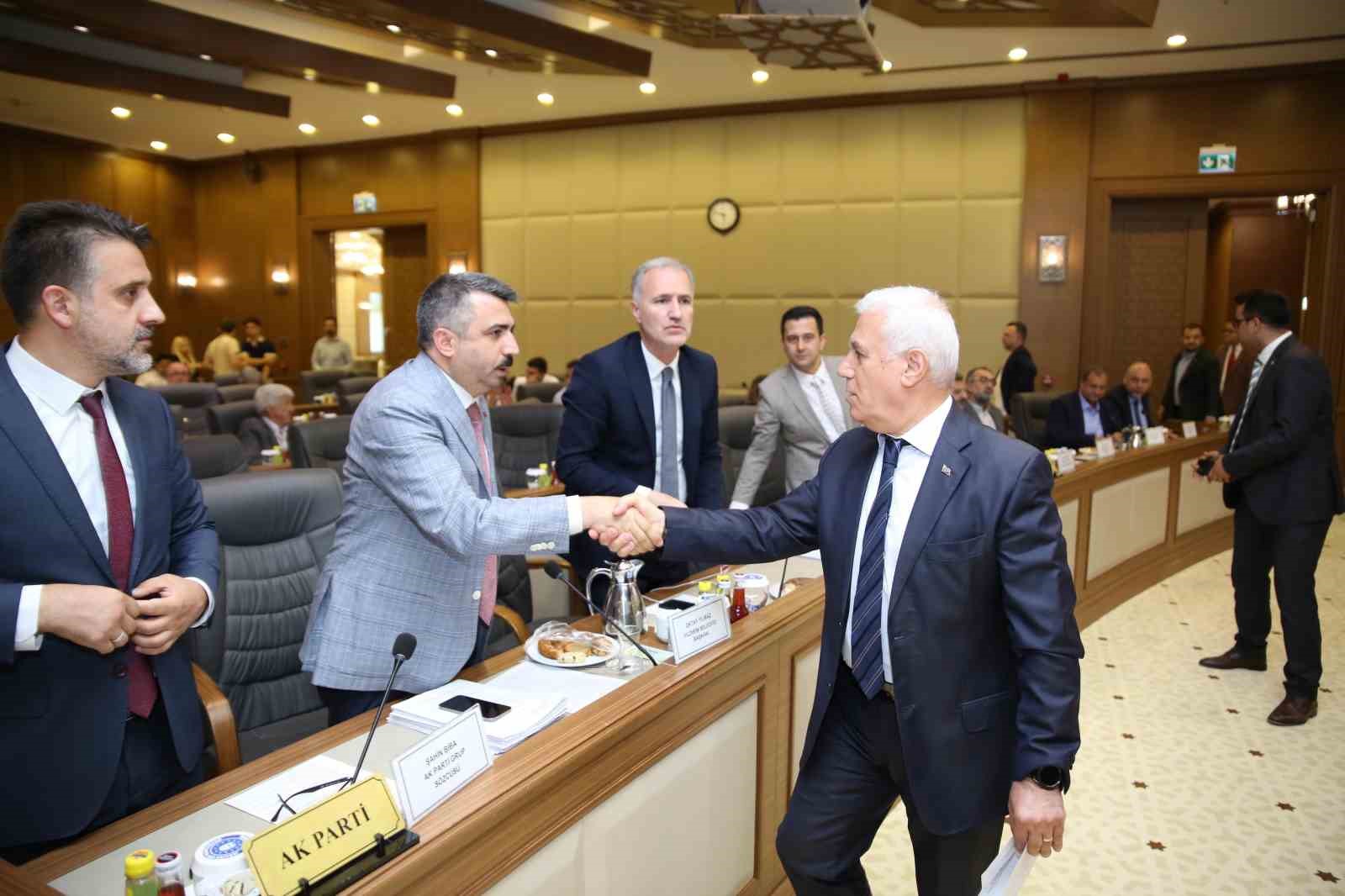 BAŞKAN BOZBEY, “KENTİN GELECEĞİNE BİRLİKTE İMZA ATALIM”