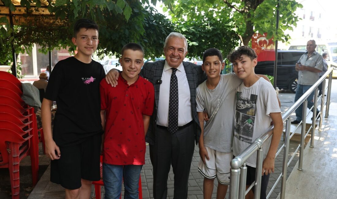 Başkan Şadi Özdemir Demirci’de mahalle halkını dinledi NİLÜFER BELEDİYE BAŞKANI ŞADİ ÖZDEMİR, DEMİRCİ MAHALLESİ'NDEKİ VATANDAŞLARLA BİR ARAYA