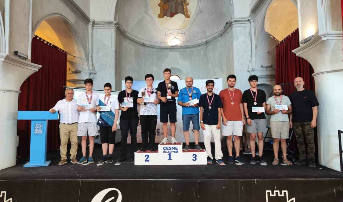 Bursa Büyükşehir Belediyesporlu satranççılar göz doldurdu ÇEŞME’DE GERÇEKLEŞTİRİLEN 10. ULUSLARARASI AÇIK SATRANÇ TURNUVASI’NDA BURSA BÜYÜKŞEHİR BELEDİYESPOR