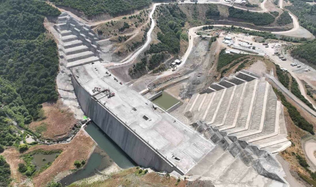 Bursa ekonomisine 345 milyon liralık katkı AK PARTİ BURSA İL BAŞKANI DAVUT GÜRKAN, SULAMA VE İÇME