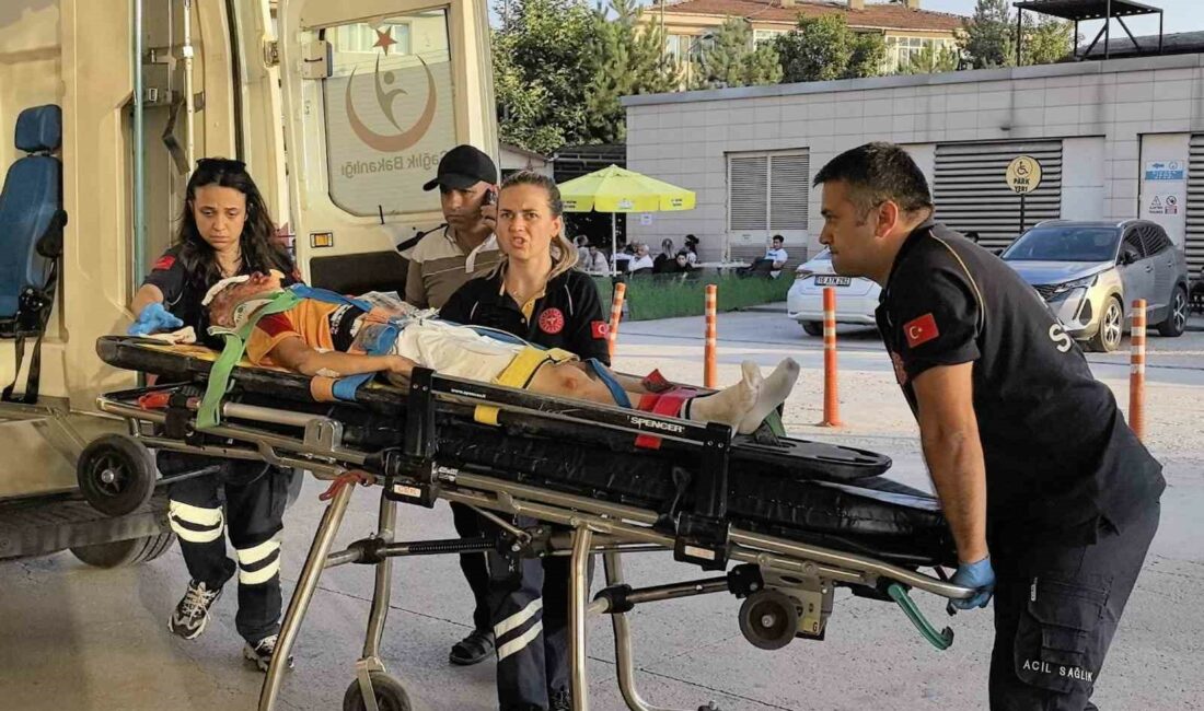 Bursa’da kamyonet 12 yaşındaki çocuğa çarptı BURSA'NIN İNEGÖL İLÇESİNDE MEYDANA GELEN KAZADA KAMYONET 12 YAŞINDAKİ ÇOCUĞA