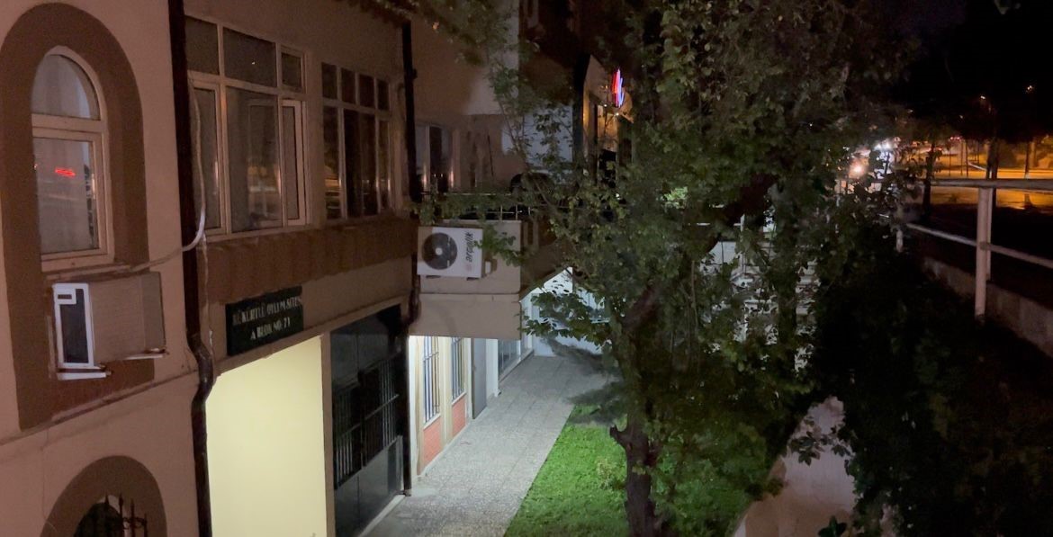 BURSA’DA CADDE ÜZERİNDE BULUNAN BİR SİTENİN HER YAĞMUR YAĞDIĞINDA GÖLE