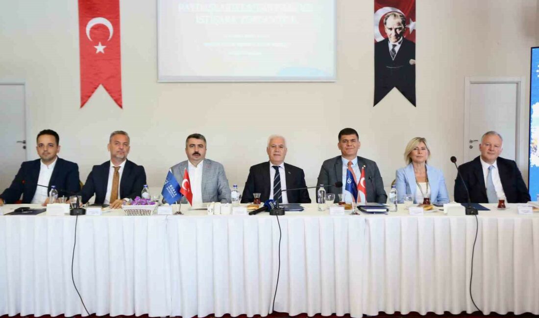 Bursa’nın turizm rotası şekilleniyor BURSA BÜYÜKŞEHİR BELEDİYE BAŞKANI MUSTAFA BOZBEY, TURİZM PAYDAŞLARIYLA BİR ARAYA