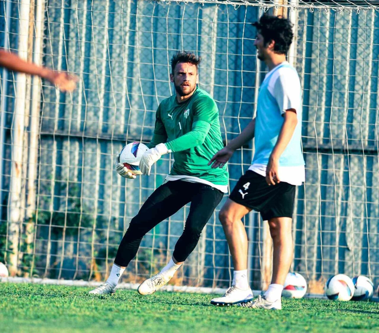 BURSASPOR'DA YENİ SEZON HAZIRLIKLARI DEVAM EDİYOR.