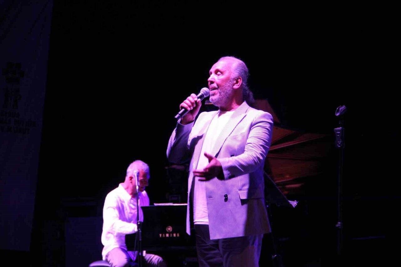 TÜRKİYE’NİN EN GÜÇLÜ SESLERİNDEN VE EN ÖNEMLİ MÜZİSYENLERİNDEN FATİH ERKOÇ