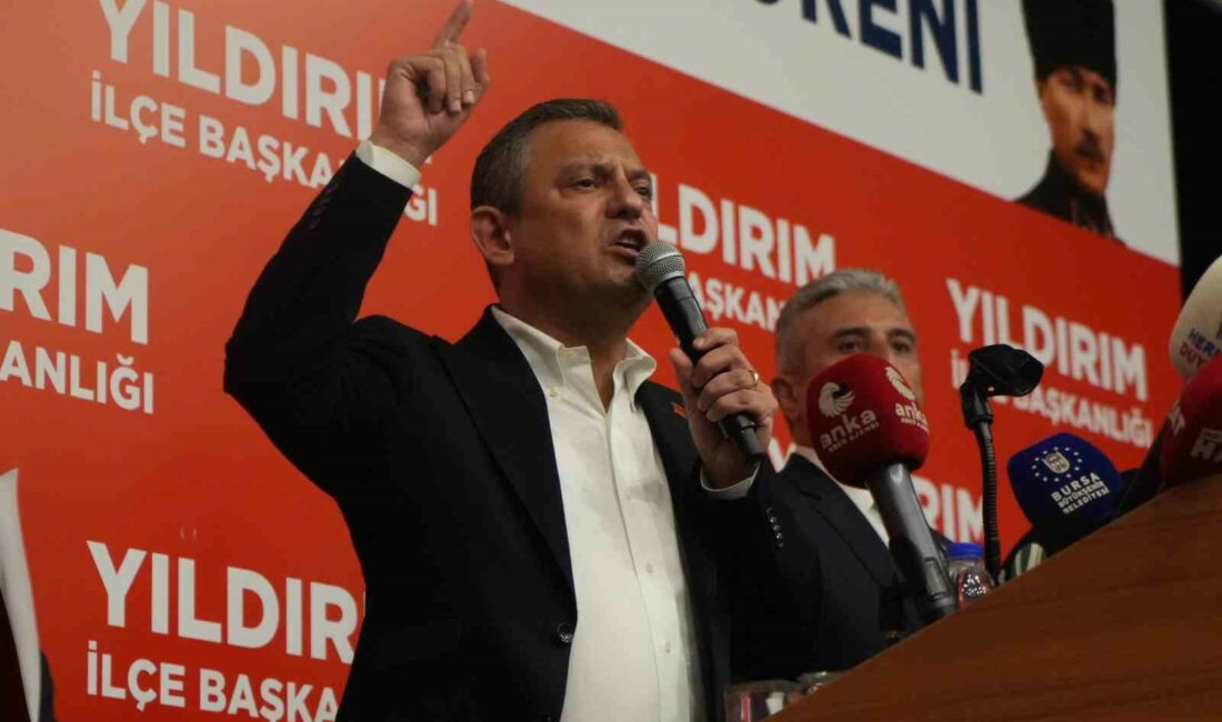 CHP Genel Başkanı Özel: “Anketlerde en az 4.5 puan öndeyiz” CUMHURİYET HALK PARTİSİ (CHP) GENEL BAŞKANI ÖZGÜR ÖZEL, BURSA'DA ÜYE