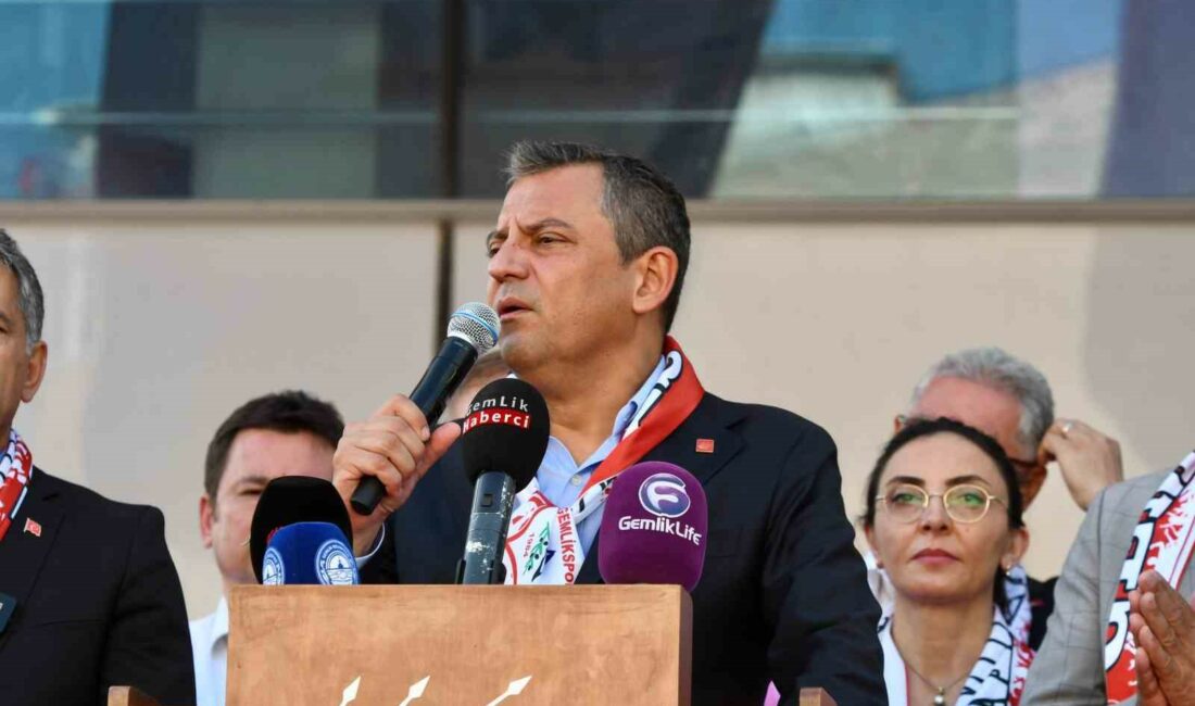 CHP Genel Başkanı Özel: “Kentsel dönüşüm bir belediye başkanının kıt imkanlarıyla başarabileceği bir iş değildir” CUMHURİYET HALK PARTİSİ (CHP) GENEL BAŞKANI ÖZGÜR ÖZEL, BURSA'NIN GEMLİK