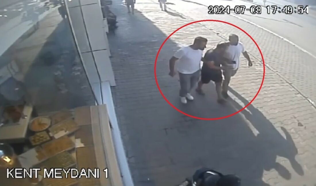 Cinayet işledi, 11 yıl sonra terlikle gezerken yakalandı İZMİR'DE İŞLEDİĞİ CİNAYET SONRASI 11 YIL ELİ KANLI GEZDİ, BURSA