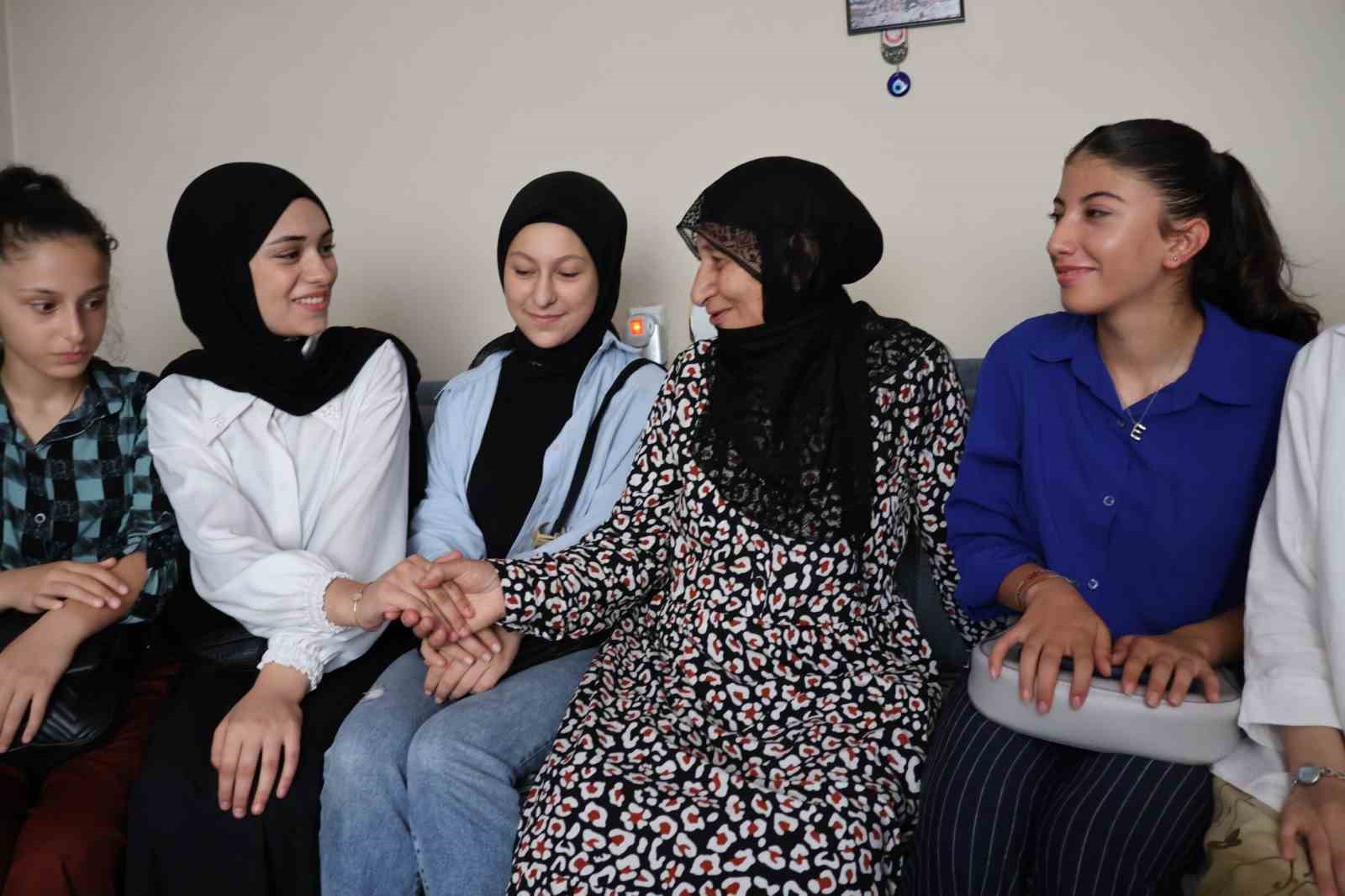 YILDIRIM BELEDİYESİ ‘DEĞİRMEN GENÇLİK İYİLİK EKİBİ’ YILDIRIM’DA ŞEHİT YAKINLARI, GAZİ