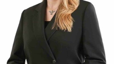 DOSABSİAD BAŞKANI NİLÜFER ÇEVİKEL