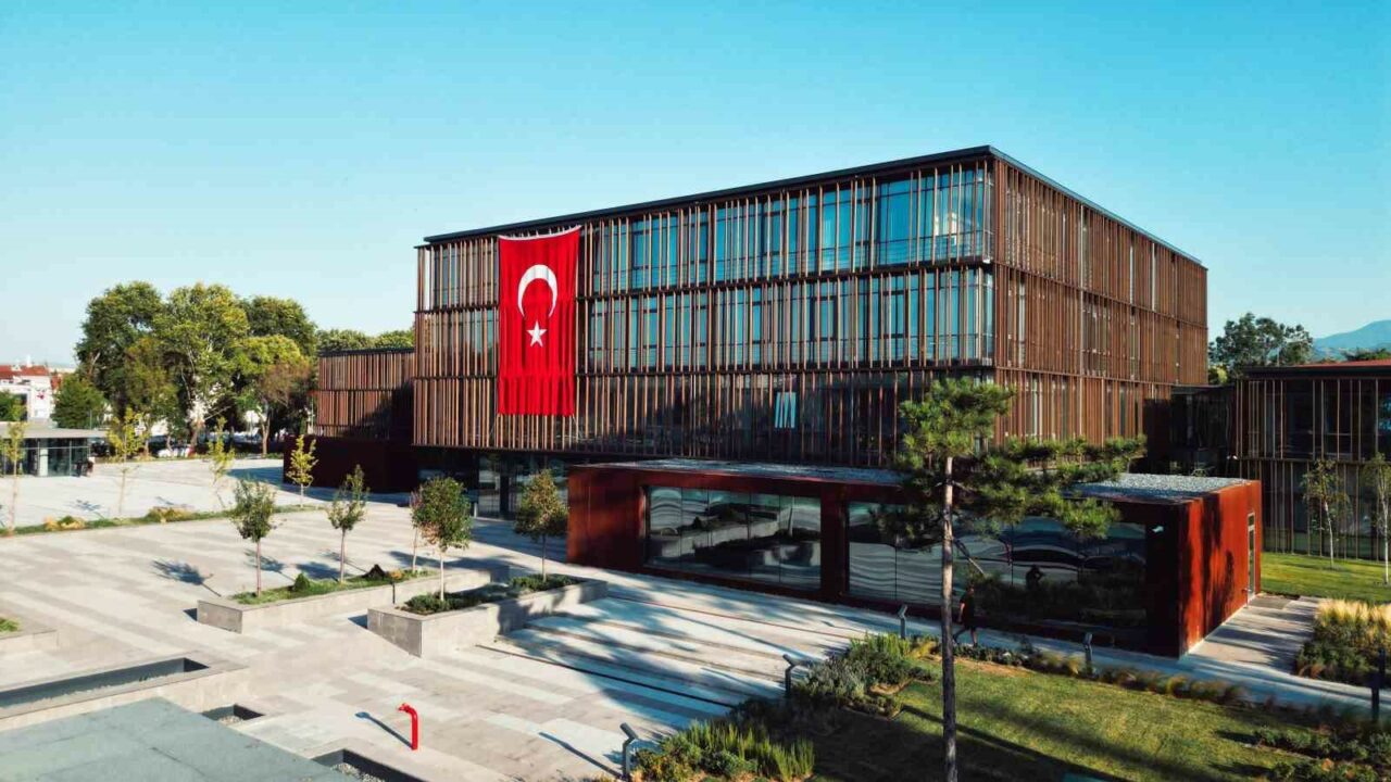 İNEGÖL BELEDİYESİ, 3 AYRI ALANDA ÇALIŞMAK ÜZERE 31 PERSONEL ALIMI