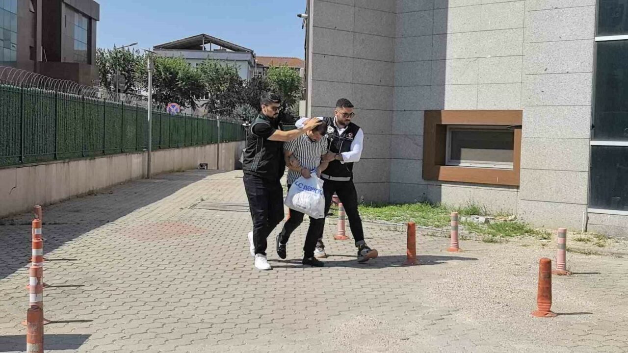 BURSA'NIN İNEGÖL İLÇESİNDE 50 FARKLI SUÇTAN SABIKASI OLAN UYUŞTURUCU TACİRİ