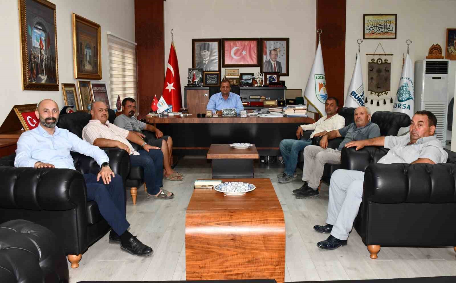 İZNİK BELEDİYE BAŞKANI KAĞAN MEHMET USTA’NIN MAKAMINDA BİR ARAYA GELEN