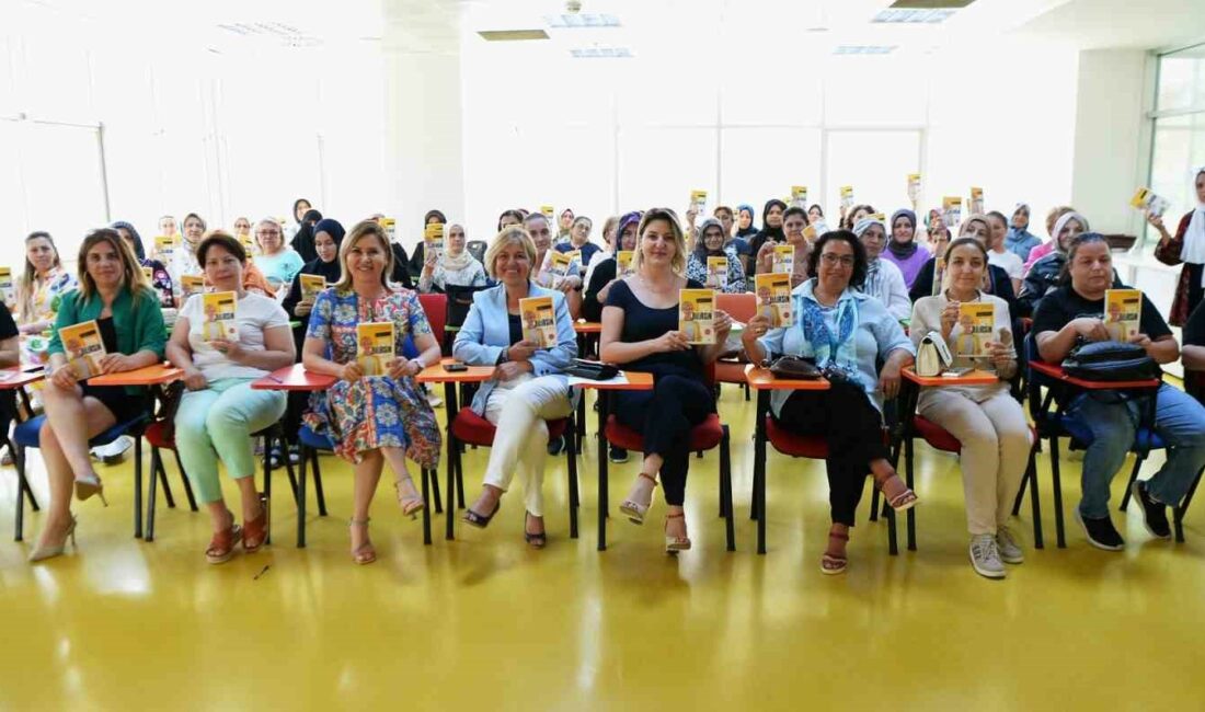 ‘Kadın Yazarıyla Buluşuyor’ projesinde ilk kitap dağıtıldı OSMANGAZİ BELEDİYESİ TARAFINDAN KADINLARI KİTAP OKUMAYA TEŞVİK ETMEK ADINA HAYATA