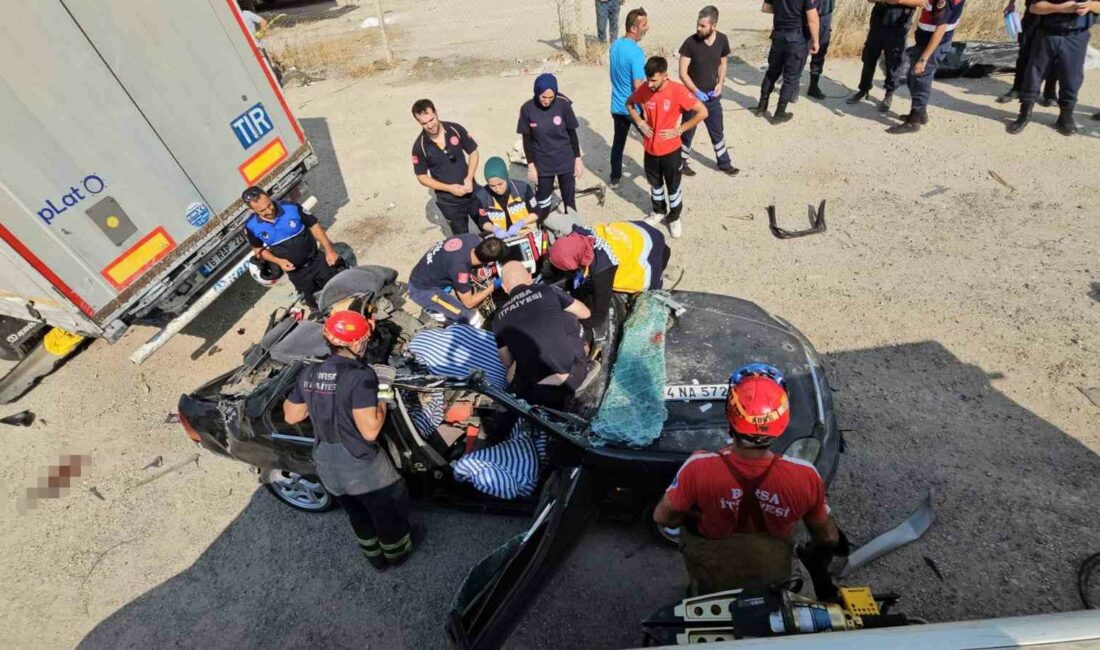 Kontrolden çıkan otomobil tırın altına girdi: 2 ölü BURSA'NIN ORHANGAZİ İLÇESİNDE MEYDANA GELEN TRAFİK KAZASINDA KONTROLDEN ÇIKAN OTOMOBİL,