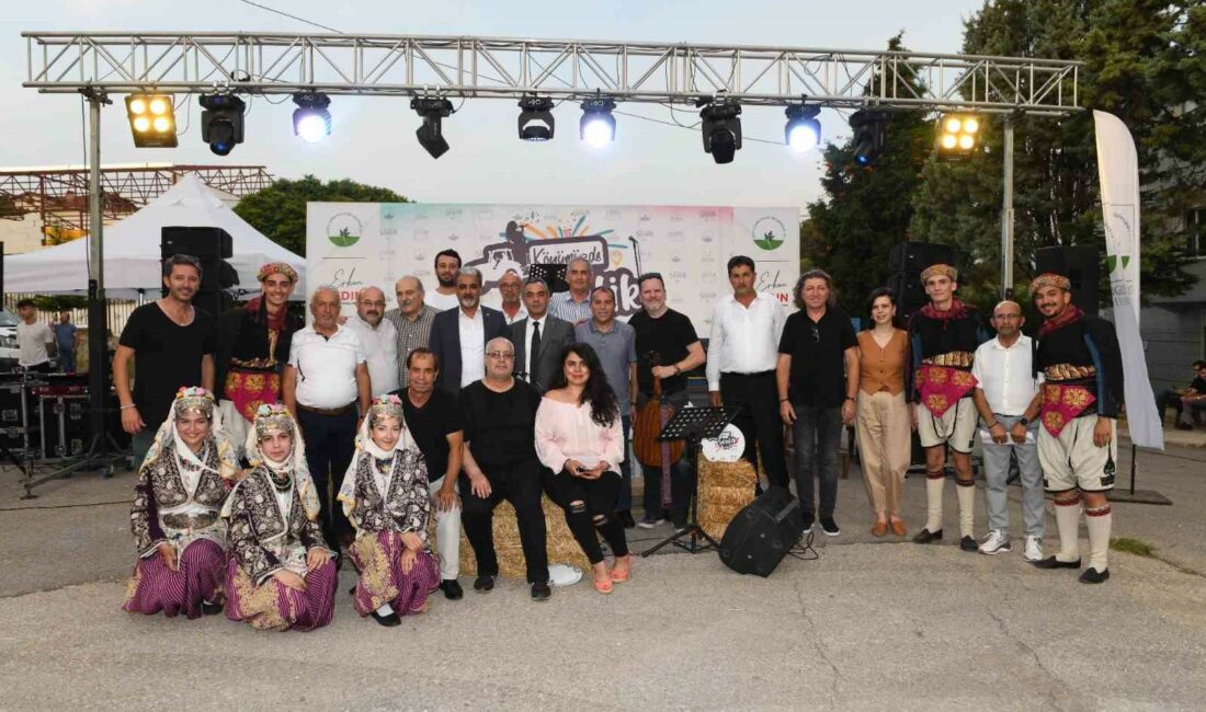 Köylerdeki şenlik dolu dizgin devam ediyor OSMANGAZİ BELEDİYESİ’NİN YAZ DÖNEMİNDE 32 FARKLI KIRSAL MAHALLEDE DÜZENLEYECEĞİ ‘KÖYÜMÜZDE