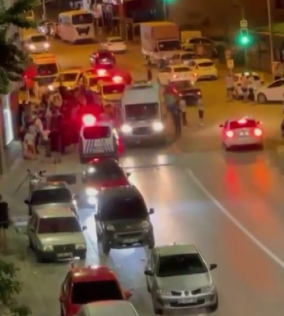 BURSA’DA BİR KİŞİ, AĞABEYİNİN EŞİNİ MESAJLA RAHATSIZ EDEN KİŞİYİ BULUP