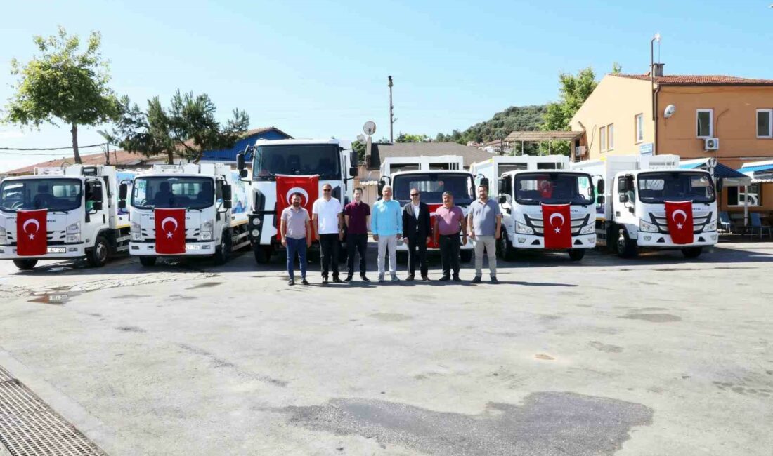 Mudanya’da temizlik filosu yeni araçlarla güçlendi MUDANYA BELEDİYESİ YAZ AYLARININ GELMESİYLE BİRLİKTE TEMİZLİK HİZMETLERİNİ DAHA HIZLI