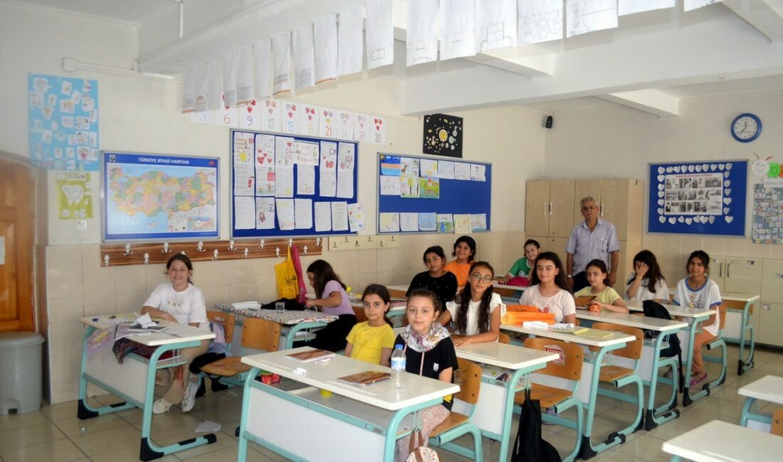 Mudanya’da yaz Kur’an kursu heyecanı başladı MUDANYA'DA YAZ KUR’AN KURSLARI BAŞLADI. 1 TEMMUZ-16 AĞUSTOS TARİHLERİ ARASINDA