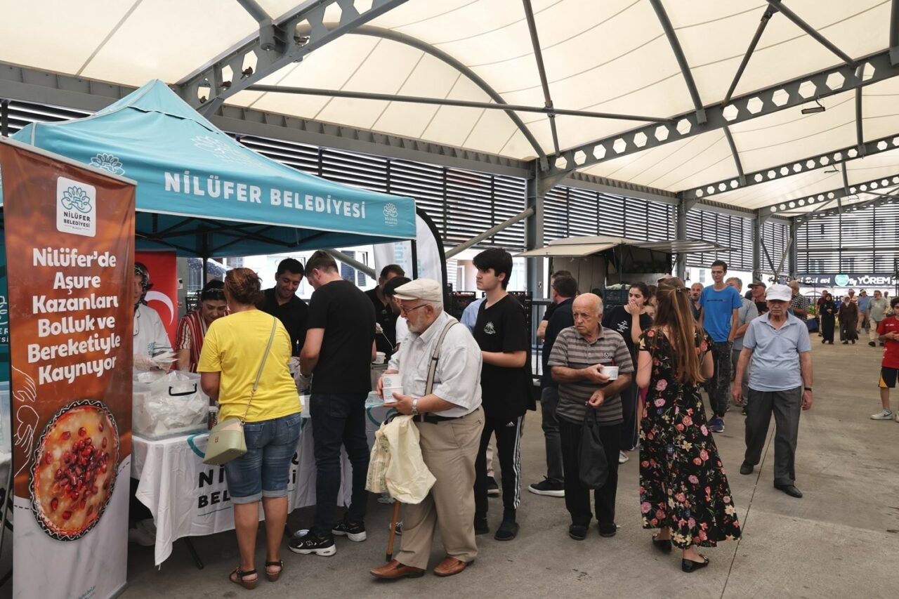 BİRLİK VE BERABERLİĞİN SİMGESİ AŞURE GELENEĞİ NİLÜFER’DE SÜRDÜRÜLMEYE DEVAM EDİYOR.