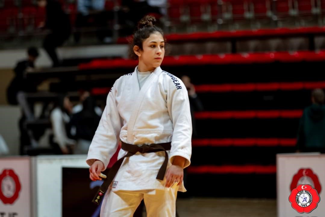 OSMANGAZİ BELEDİYESPORLU JUDOCU ZEYNEP ÖZTÜRK’ÜN DE YER ALDIĞI JUDO ÜMİT