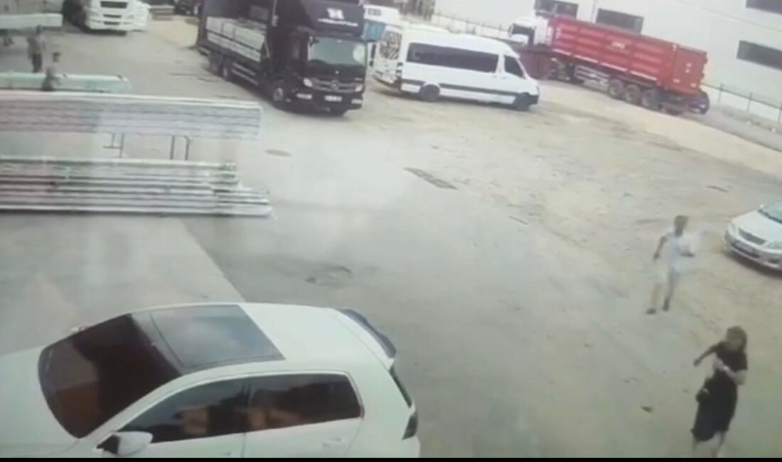 Dava günü eski eşini böyle vurdu DAVA GÜNÜ ESKİ EŞİNİ BÖYLE VURDU