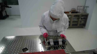 BURSA’DA 8 YILDIR ‘LAZER ÇİPİ’ ÜRETEN TÜRKİYE’NİN İLK VE TEK