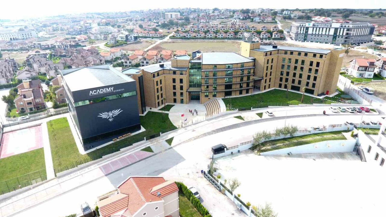 EĞİTİM HAYATINDA 20. YILINI DOLDURAN ŞAHİNKAYA EĞİTİM KURUMLARI, ÖĞRENCİLERİ İÇİN