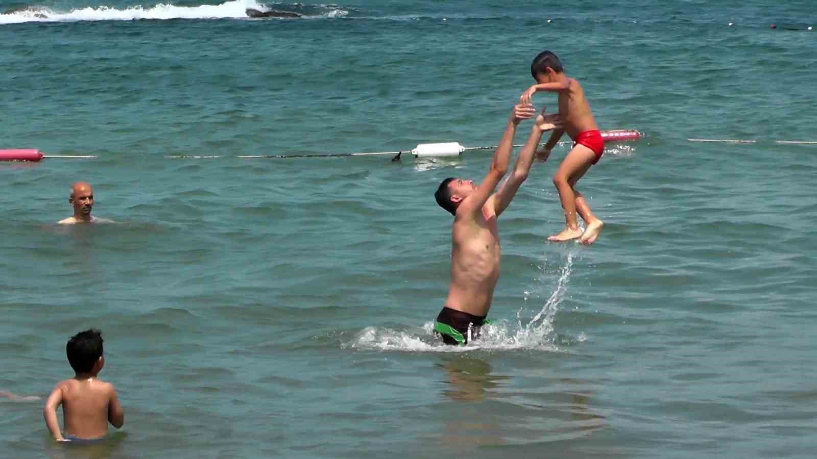 HAVUZ VE DENİZLERDEN KULAĞA KAÇAN SU, KALICI SAĞIRLIĞA DA SEBEP