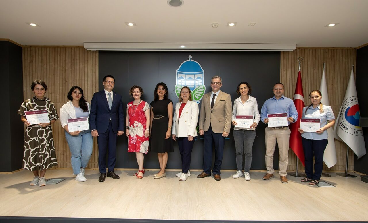 BURSA TİCARET BORSASI’NIN, SÜRDÜRÜLEBİLİRLİK KONUSUNDA ÜYELERİNE YETKİNLİK KAZANDIRMAK HEDEFİYLE DÜZENLEDİĞİ