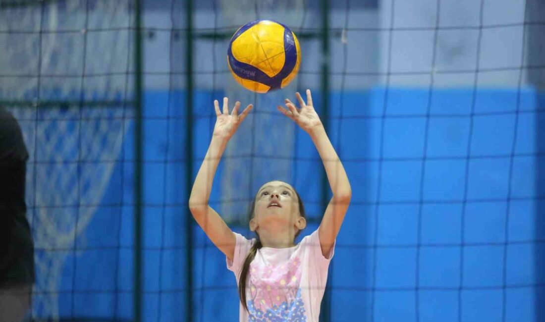 Tatil, Yaz Spor Okullarıyla renkleniyor BURSA BÜYÜKŞEHİR BELEDİYESİ’NİN KOORDİNASYONUNDA ÇOCUKLARIN YAZ TATİLİNİ SPORLA İÇ İÇE