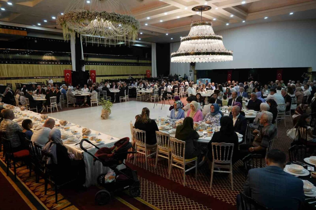 BURSA VALİSİ MAHMUT DEMİRTAŞ, 15 TEMMUZ HAİN DARBE GİRİŞİMİNİN 8'İNCİ