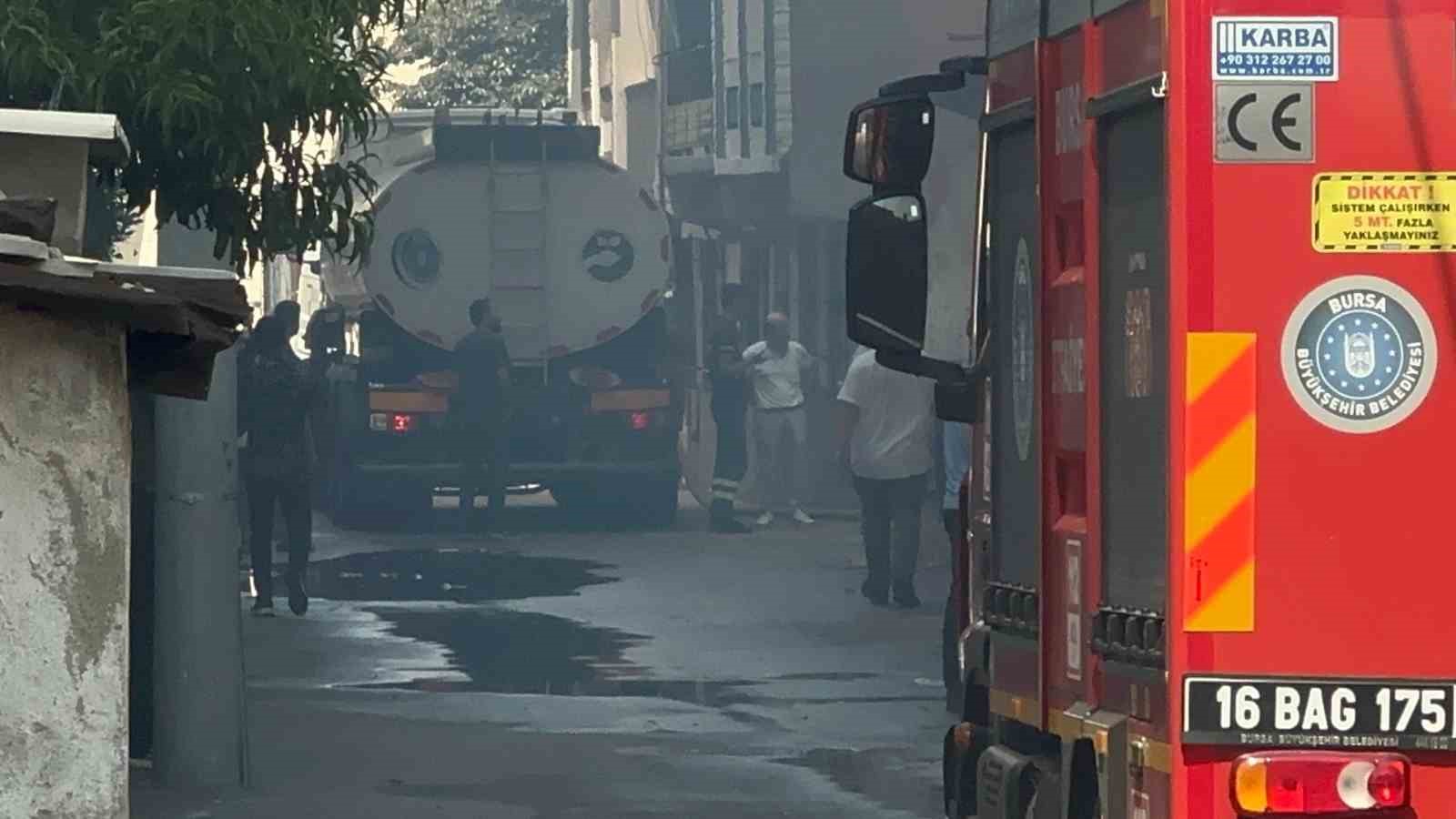 BURSA’DA BİR FABRİKADA ÇIKAN VE SONRASINDA 2 FABRİKAYA DAHA SIÇRAYAN