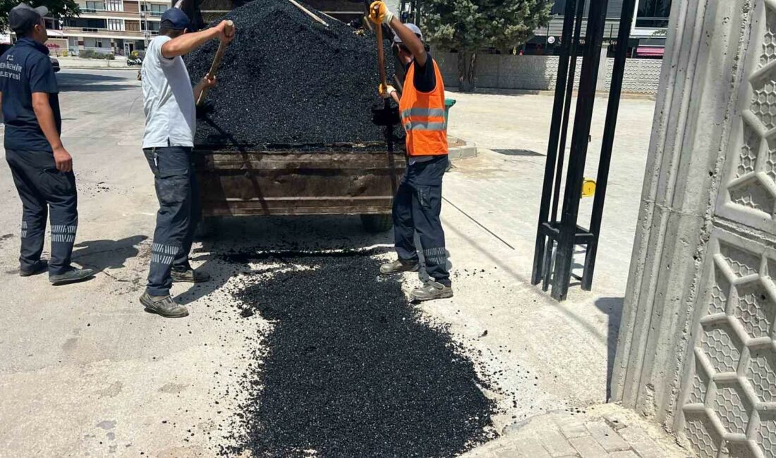 Yenişehir’de bozuk yol kalmayacak YENİŞEHİR BELEDİYESİ FEN İŞLERİ MÜDÜRLÜĞÜ EKİPLERİ, İLÇEDEKİ YOLLARDA YAMA ÇALIŞMALARINI