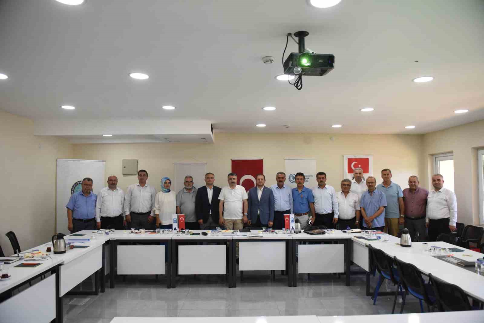 YILDIRIM BELEDİYESİ, ‘BÖLGESEL İSTİŞARE VE HİZMET TOPLANTILARINA’ DEVAM EDİYOR. BAŞKAN