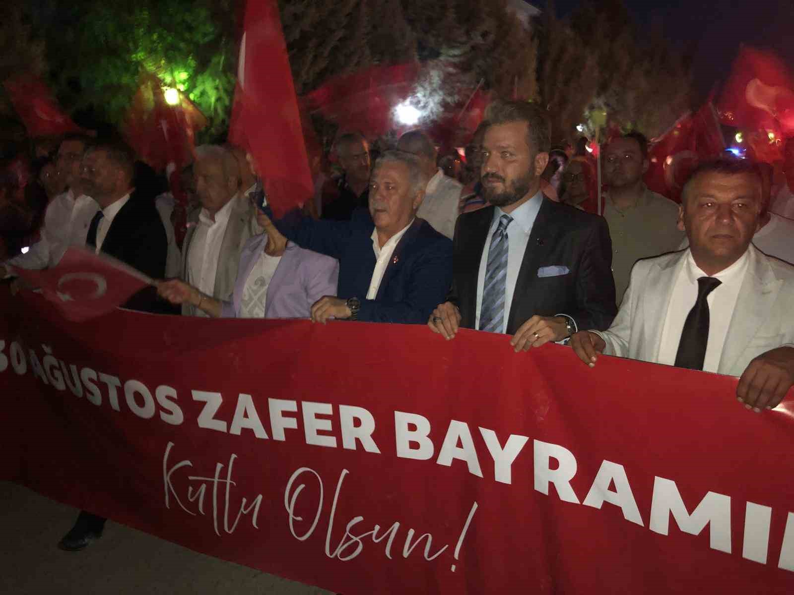 30 AĞUSTOS ZAFER MAHALLESİ’NDE ‘’30 AĞUSTOS ZAFER BAYRAMI’’ BÜYÜK COŞKU