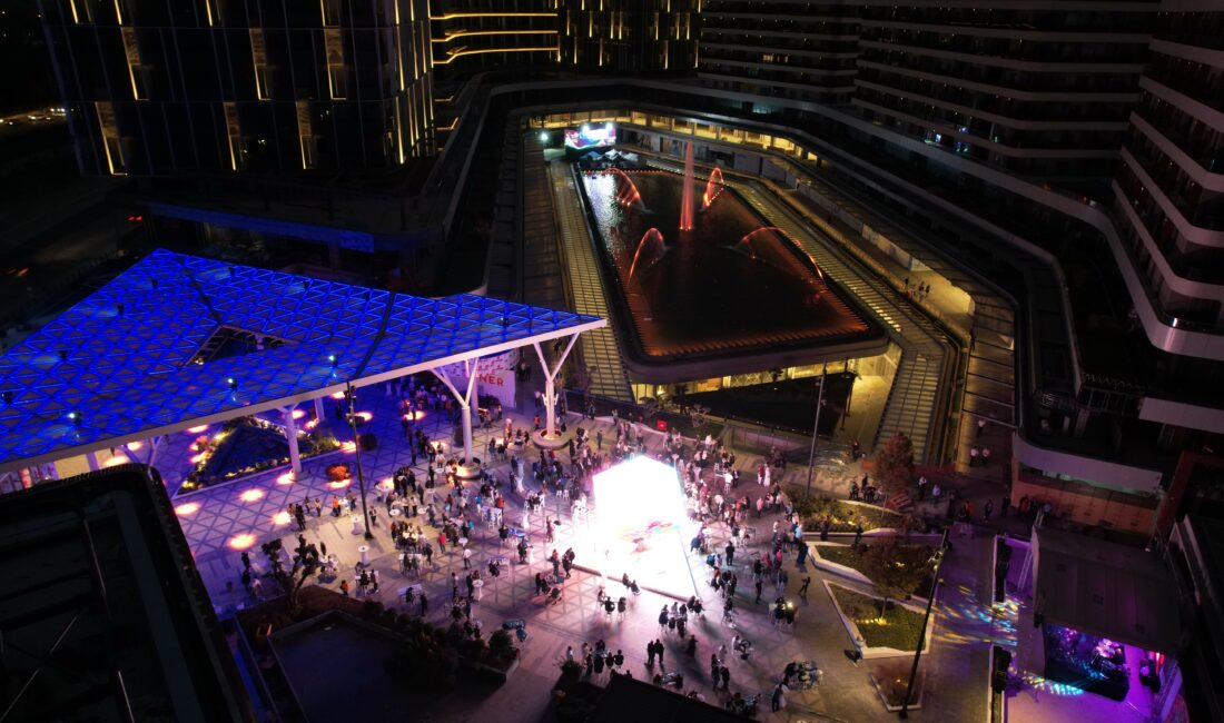 Modern alışveriş ve eğlence anlayışını bir araya getiren Bursa Downtown
