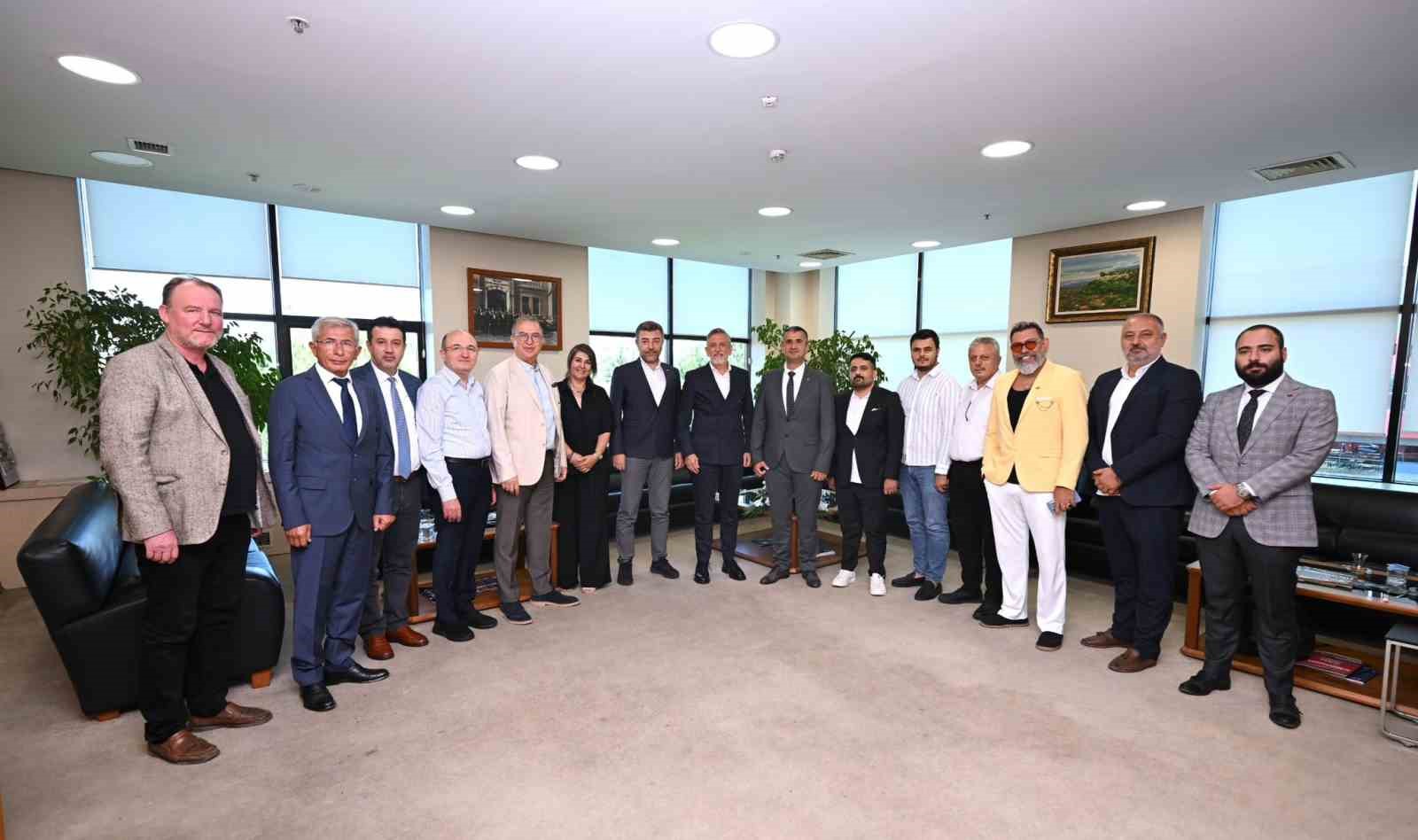 BURSA’DA KONUTLARLA İÇ İÇE ÜRETİM YAPAN 8 BİN DOLAYINDA ÜRETİM