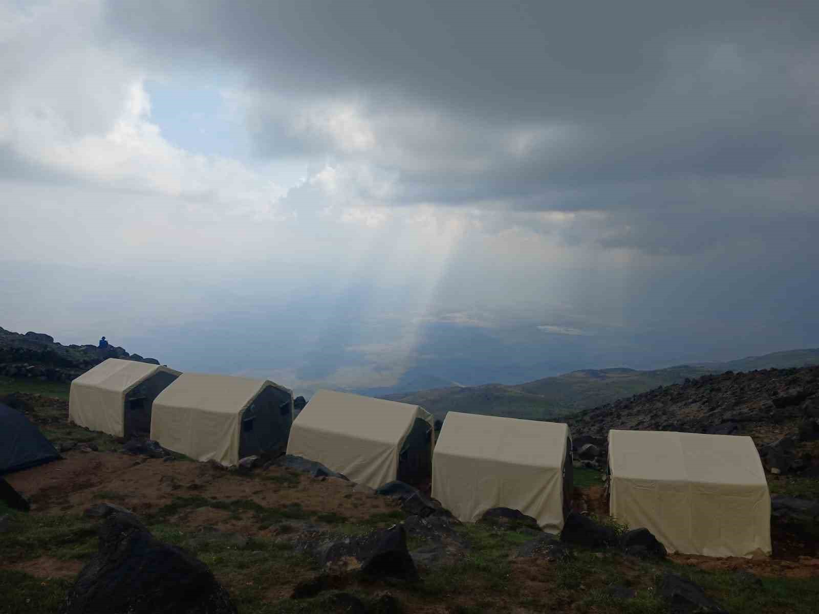 BANDIRMA DAĞCILIK VE ARAMA KURTARMA SPOR KULÜBÜ (BANDAK) ÜYELERİ, NİSAN