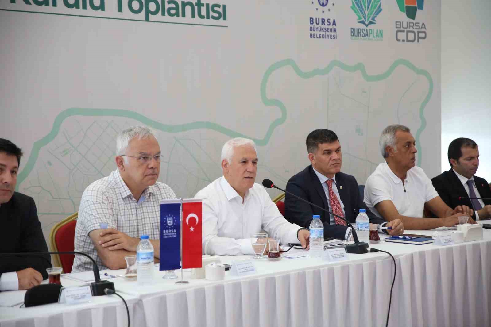 TARIMDAN SANAYİYE, TURİZMDEN KALKINMAYA, SOSYOEKONOMİK DENGEDEN KENT KİMLİĞİNİN ORTAYA ÇIKARILMASINA