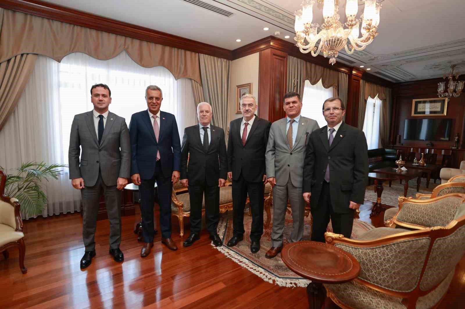 BURSA BÜYÜKŞEHİR BELEDİYE BAŞKANI MUSTAFA BOZBEY, BURSA VALİSİ EROL AYYILDIZ’A