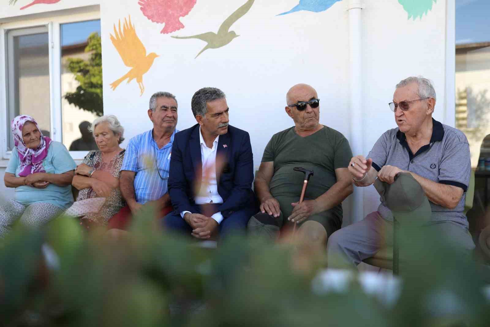 GEMLİK BELEDİYE BAŞKANI ŞÜKRÜ DEVİREN, KURŞUNLU'DA BULUNAN BAYRAM DEMİR YAŞLI