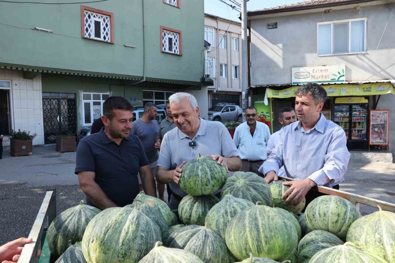 NİLÜFER BELEDİYE BAŞKANI ŞADİ ÖZDEMİR, BURSA’DA EN ÇOK KAVUNUN ÜRETİLDİĞİ