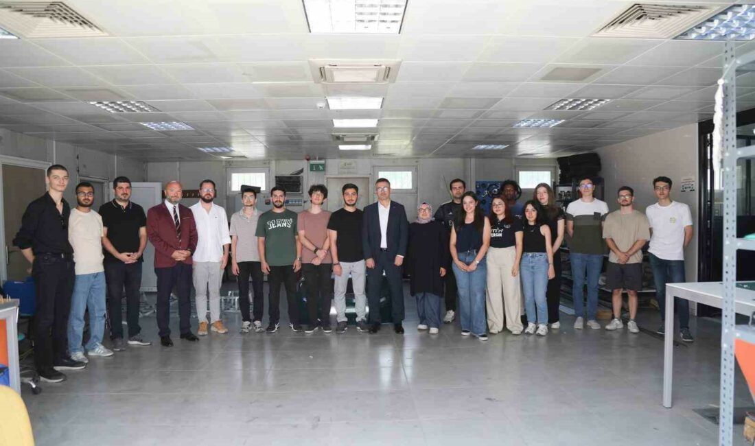 BTÜ öğrencileri elektrikli araç yarışları’na hazırlanıyor BURSA TEKNİK ÜNİVERSİTESİNİ (BTÜ), TEKNOFEST EFFİCİENCY CHALLENGE ELEKTRİKLİ ARAÇ YARIŞLARI’NDA