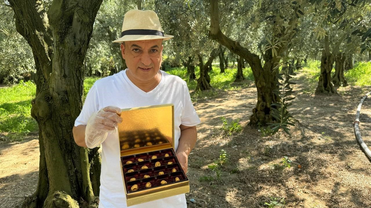 İSTANBUL’DA ZEYTİN TİCARETİ İLE UĞRAŞAN İŞ ADAMI LEVENT USLUER, GEMLİK