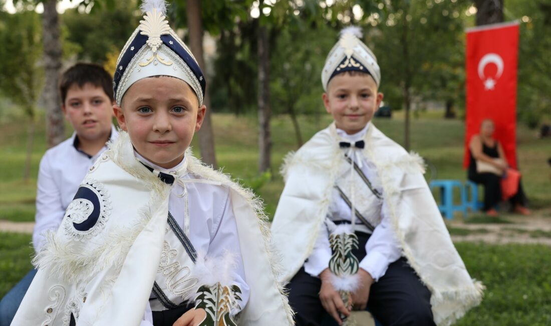 Bursa Büyükşehir’de ‘Toplu Sünnet’ için kayıtlar başlıyor BURSA BÜYÜKŞEHİR BELEDİYESİ TARAFINDAN İHTİYAÇ SAHİBİ VATANDAŞLARIN ÇOCUKLARINA YÖNELİK DÜZENLENECEK