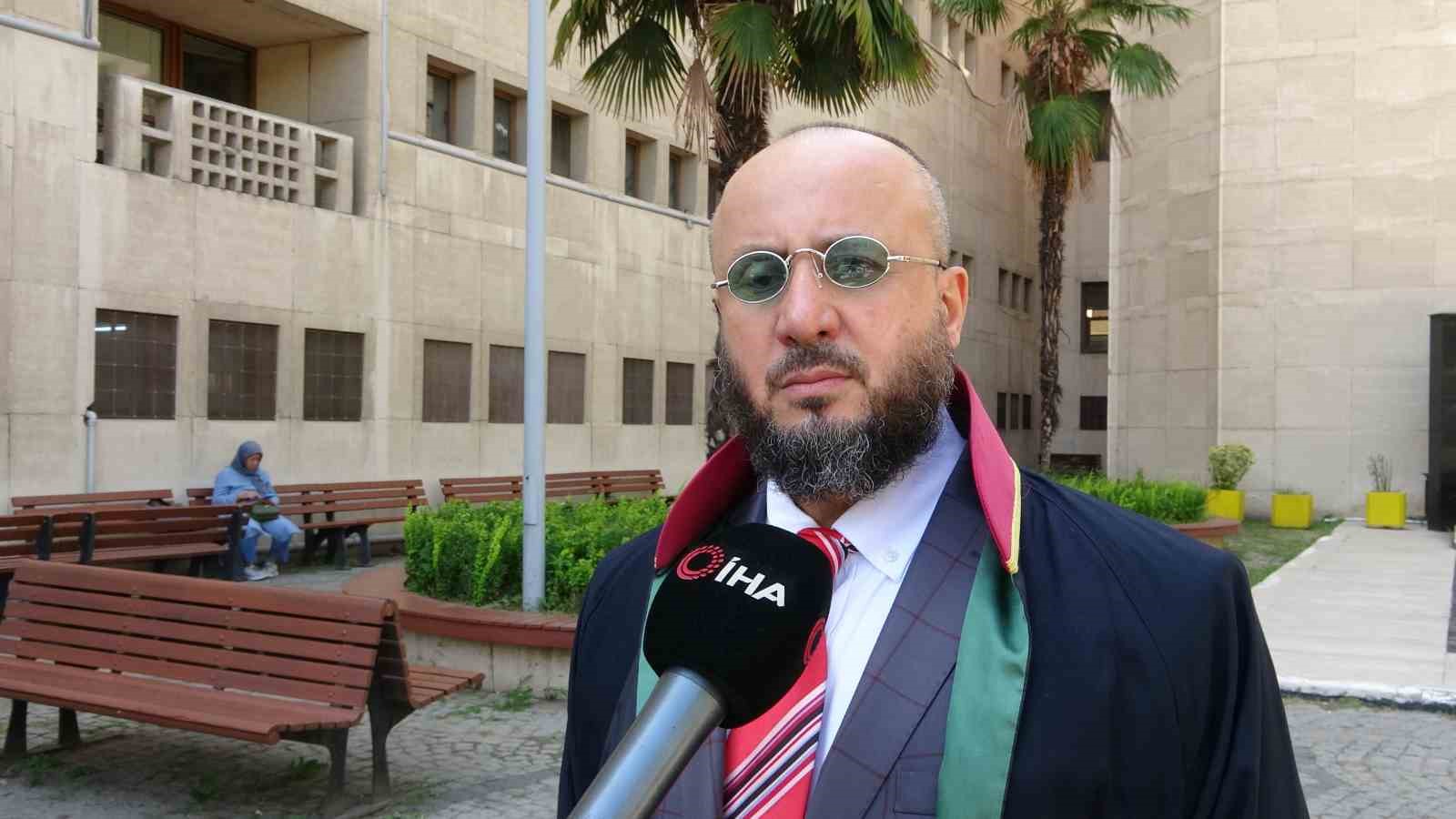 AVUKAT CÜNEYT BÜLENT ŞEKER, PROF. DR. MEHMET CEYHAN’IN MAYMUN ÇİÇEĞİ