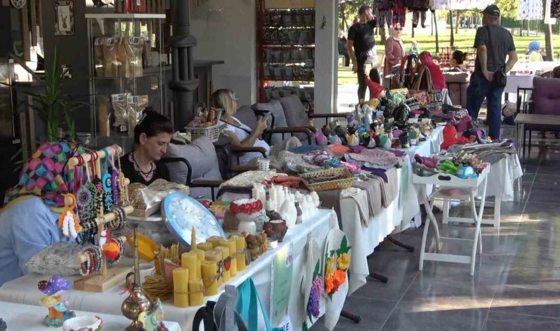 Bursa’nın üreten kadınları, alışveriş şenliğinde buluştu BURSA'DA GİRİŞİMCİ ÜRETEN KADINLAR DERNEĞİ TARAFINDAN DÜZENLENEN ALIŞVERİŞ ŞENLİĞİNDE 100